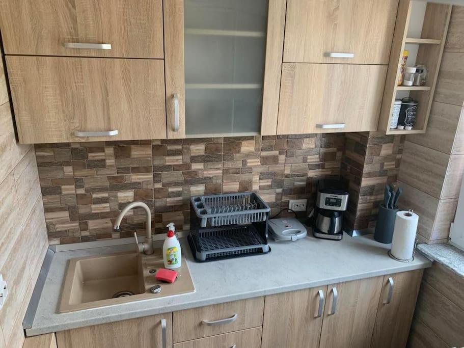 Ferienwohnung Cozy Flat Piteşti Exterior foto