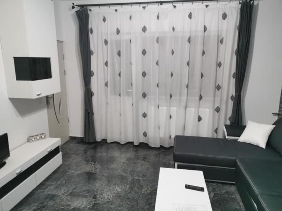 Ferienwohnung Cozy Flat Piteşti Exterior foto